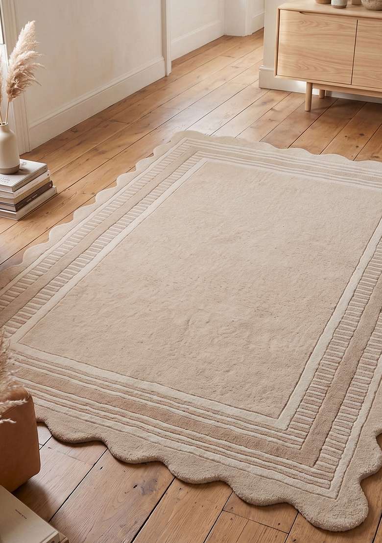 Saffron Rugs Hand-Tufted 100% Wool Area Rug | Cream Scalloped Rug | Cotton Backing | Eclectic Geometric Home Decor Carpet for Living Room Bedroom - Indya