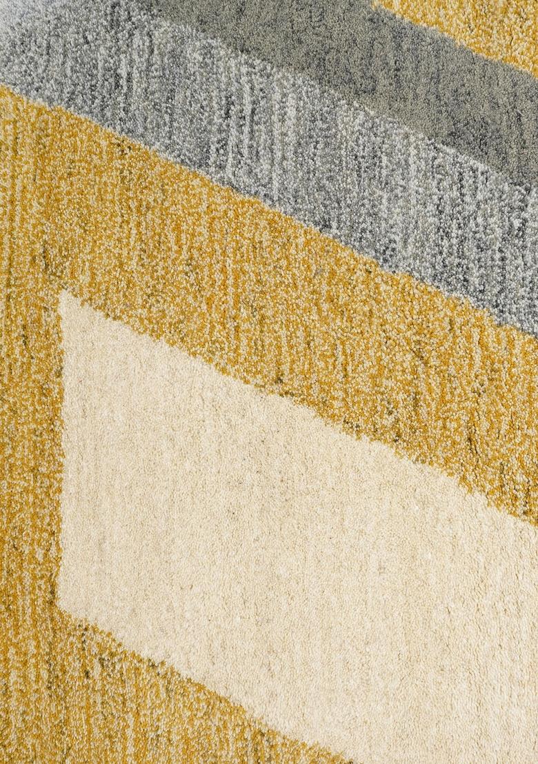 Saffron Rugs Hand Tufted Gold and Grey Geometric Contemporary Rectangular Wool Area Rug - Indya
