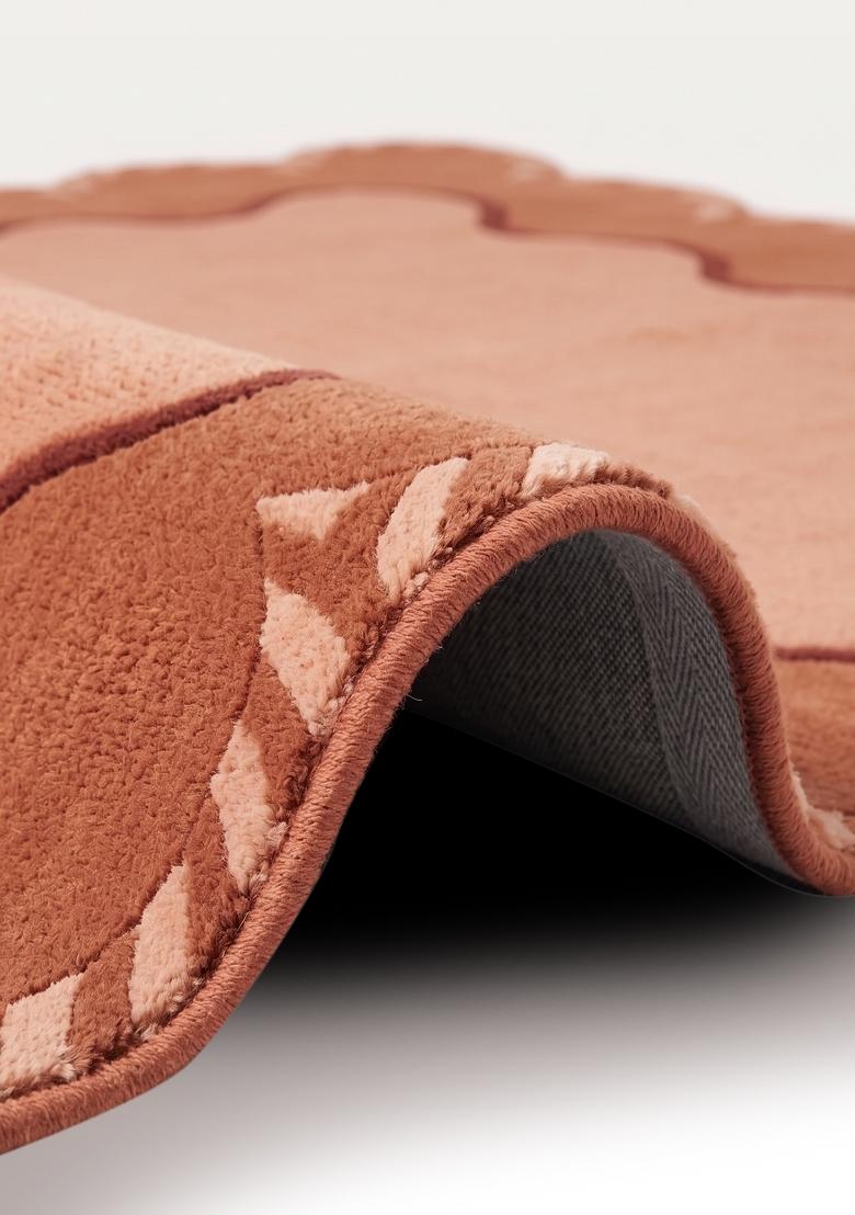 Saffron Rugs Hand Tufted Terracotta Solid Contemporary Scalloped Wool Area Rug - Indya