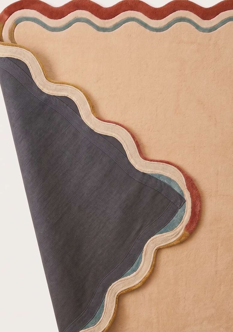 100% Wool Handmade Cream Rug | Retro Striped Scalloped Carpet With Cotton Backing For Living Room - Indya