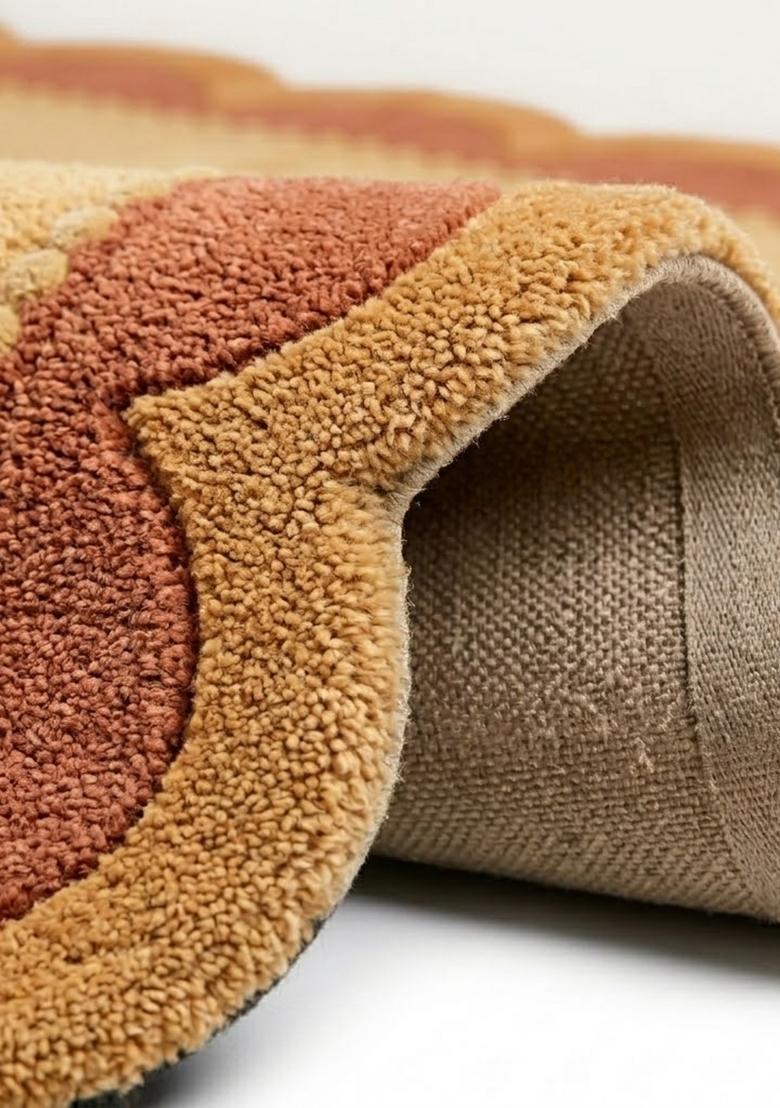 Saffron Rugs Hand Tufted Golden Amber Solid Bohemian Scalloped Wool Area Rug - Indya