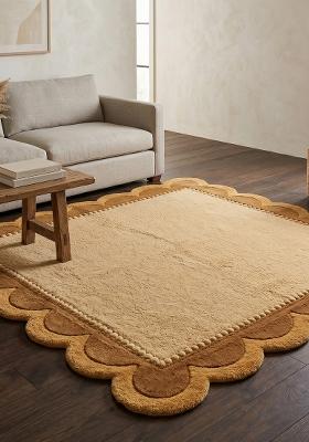 Saffron Rugs Hand Tufted Camel Tan Solid Bohemian Scalloped Wool Area Rug