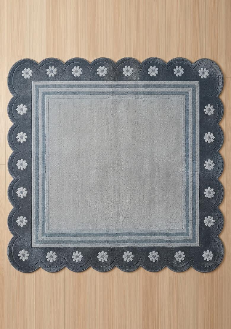Saffron Rugs Hand Tufted Grey Floral Bohemian Scalloped Wool Area Rug - Indya