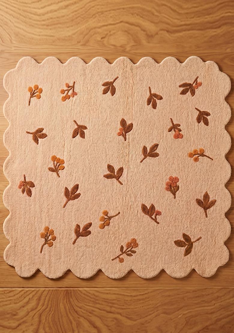 Saffron Rugs Hand Tufted Peach Floral Cottage Scalloped Wool Area Rug - Indya