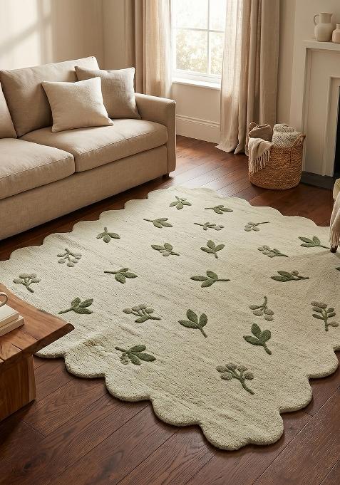 Saffron Rugs Hand Tufted Cream Ivory Floral Cottage Scalloped Wool Area Rug