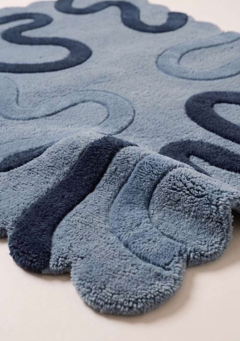 100% Wool Handmade Steel Blue Rug | Boho Swirls Scalloped Carpet With Cotton Backing For Living Room - Indya