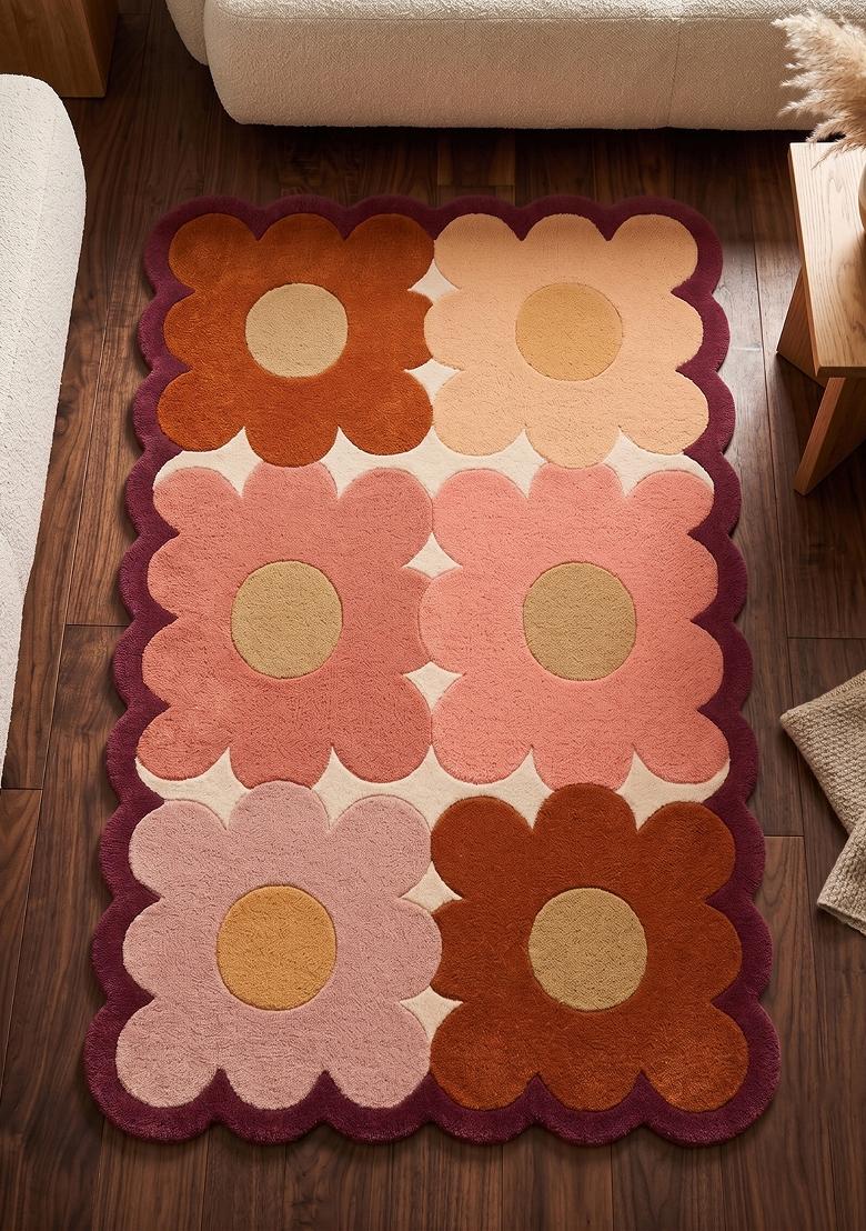 Saffron Rugs Hand Tufted Pink Coral Multi Floral Retro Scalloped Wool Area Rug - Indya