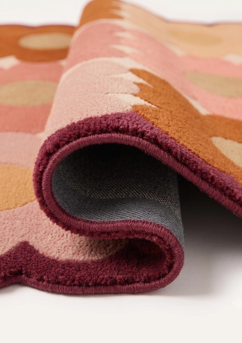 Saffron Rugs Hand Tufted Pink Coral Multi Floral Retro Scalloped Wool Area Rug - Indya