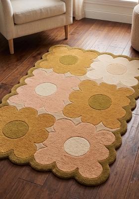 Saffron Rugs Hand Tufted Tan Brown Floral Retro Scalloped Wool Area Rug