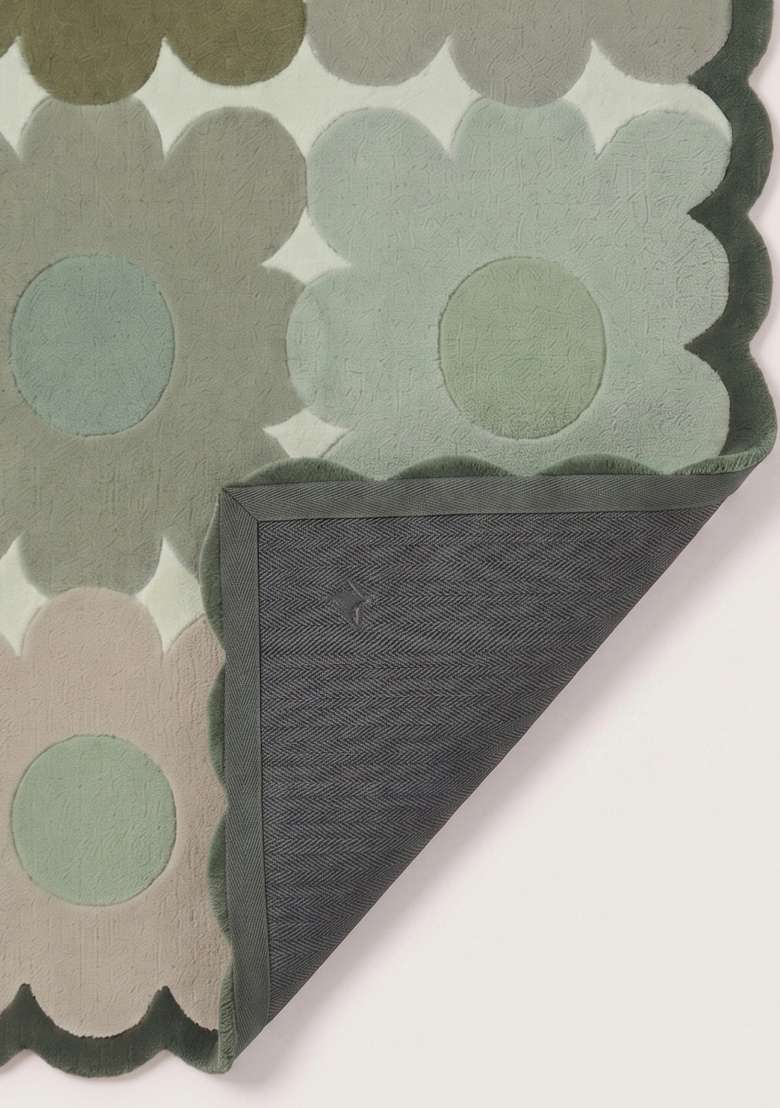Saffron Rugs Sage Green Retro Floral Hand Tufted Wool Scalloped Rug - Indya