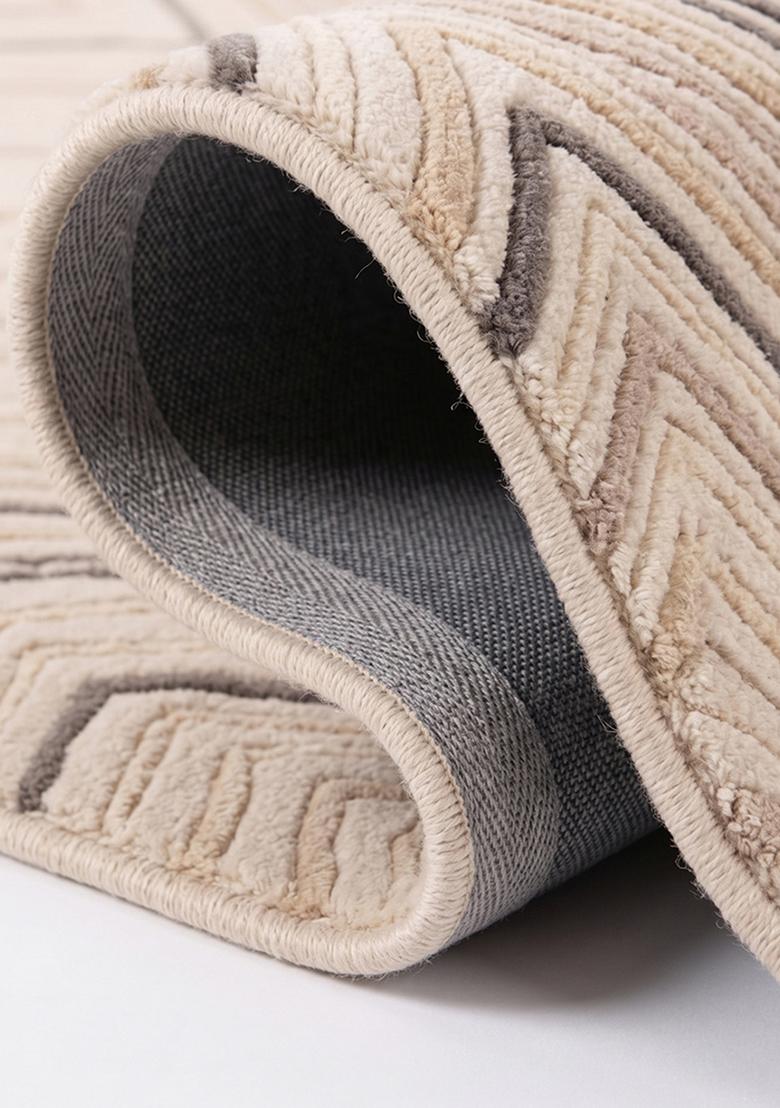 Saffron Rugs Hand Tufted Cream Beige Chevron Contemporary Rectangular Wool Area Rug - Indya
