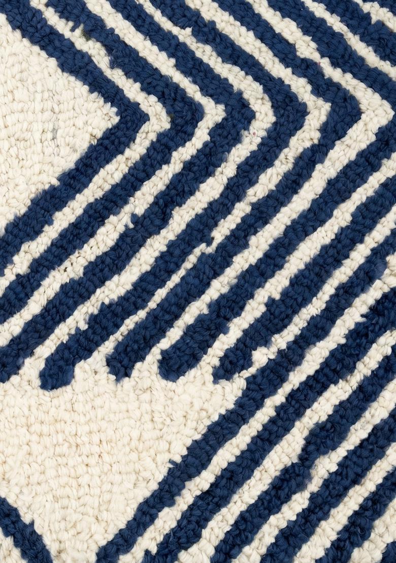 Saffron Rugs Hand Tufted Ivory Navy Blue  Contemporary Rectangular Wool Area Rug - Indya