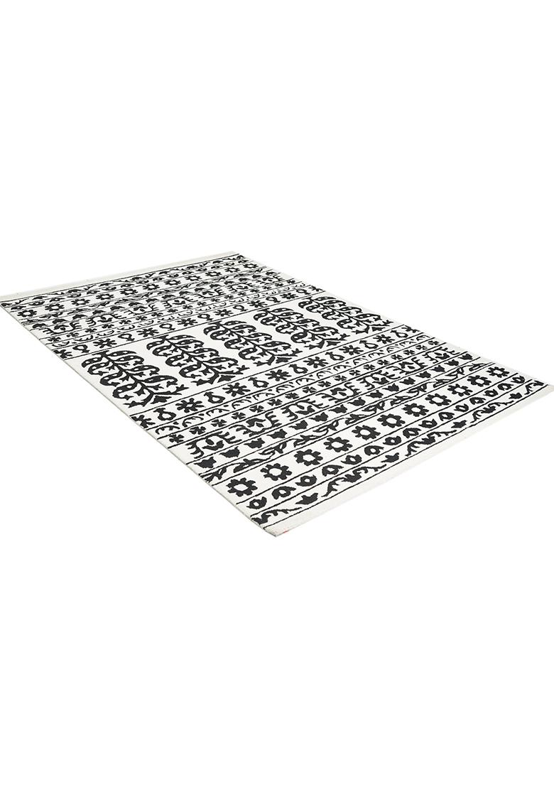 Saffron Rugs Hand Tufted Ivory and Black Floral Bohemian Rectangular Wool Area Rug - Indya