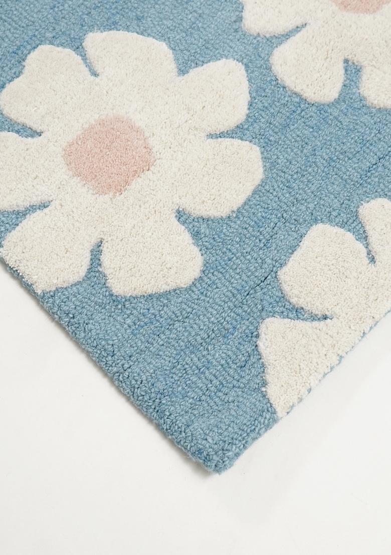 Saffron Rugs Hand Tufted Light Blue Floral Casual Rectangular Wool Area Rug - Indya