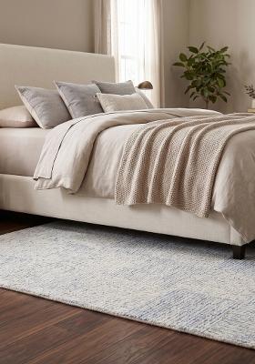 Saffron Rugs Hand Tufted Ivory Blue Checkered Contemporary Rectangular Wool Area Rug