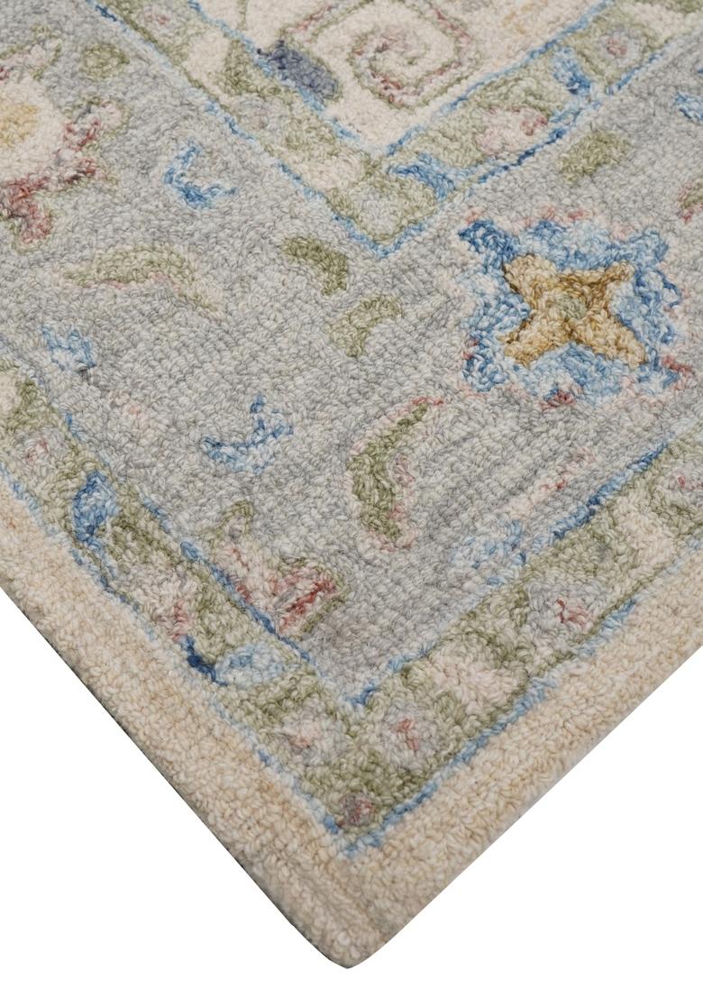Saffron Rugs Hand Tufted Ivory Cream Floral Oriental Rectangular Wool Area Rug - Indya