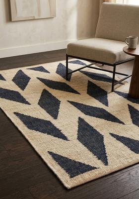 Saffron Rugs Flat Woven off-white Chevron Modern Rectangular Wool Area Rug