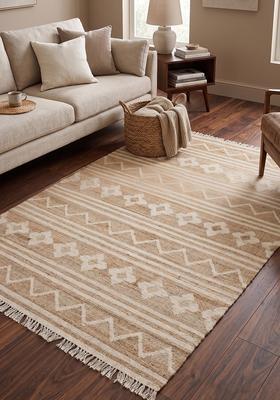 Saffron Rugs Flat Woven Tan Chevron Bohemian Rectangular Wool Area Rug