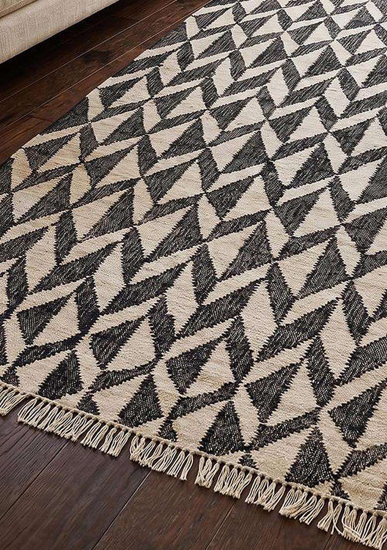Jute Wool Handmade Black Rug | Modern Geometric Carpet For Living Room - Indya