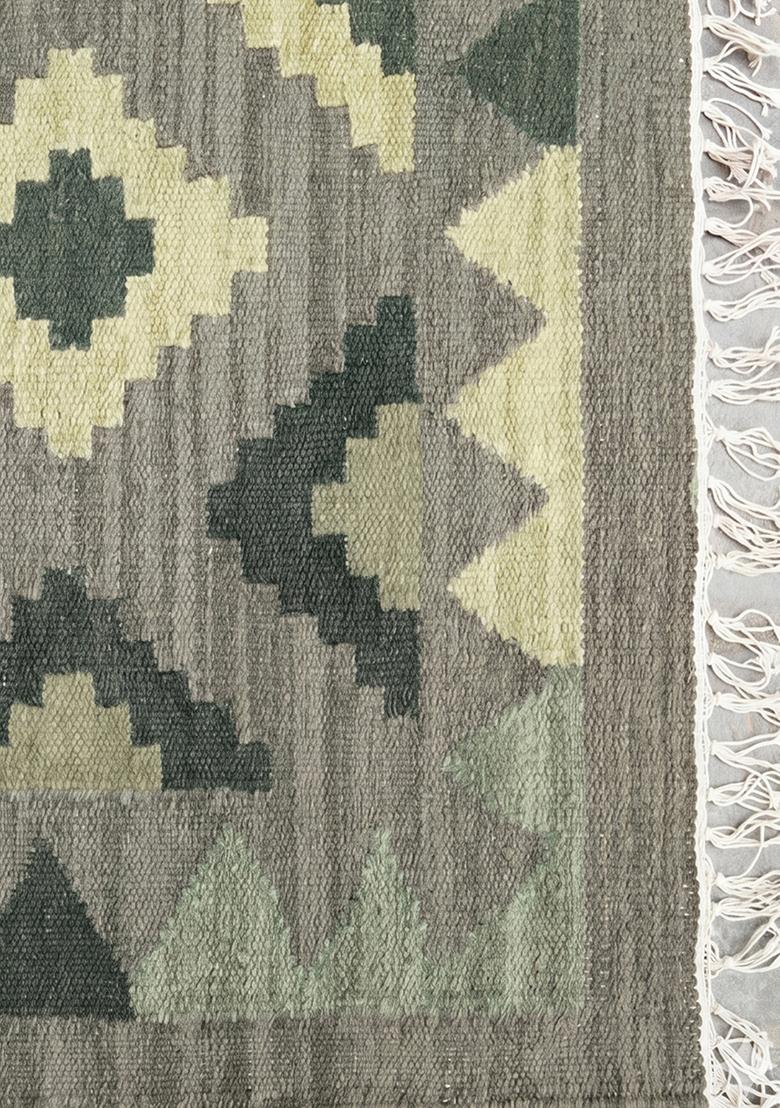 Saffron Rugs Flat Woven Sage Green Geometric Bohemian Rectangular Wool Area Rug - Indya