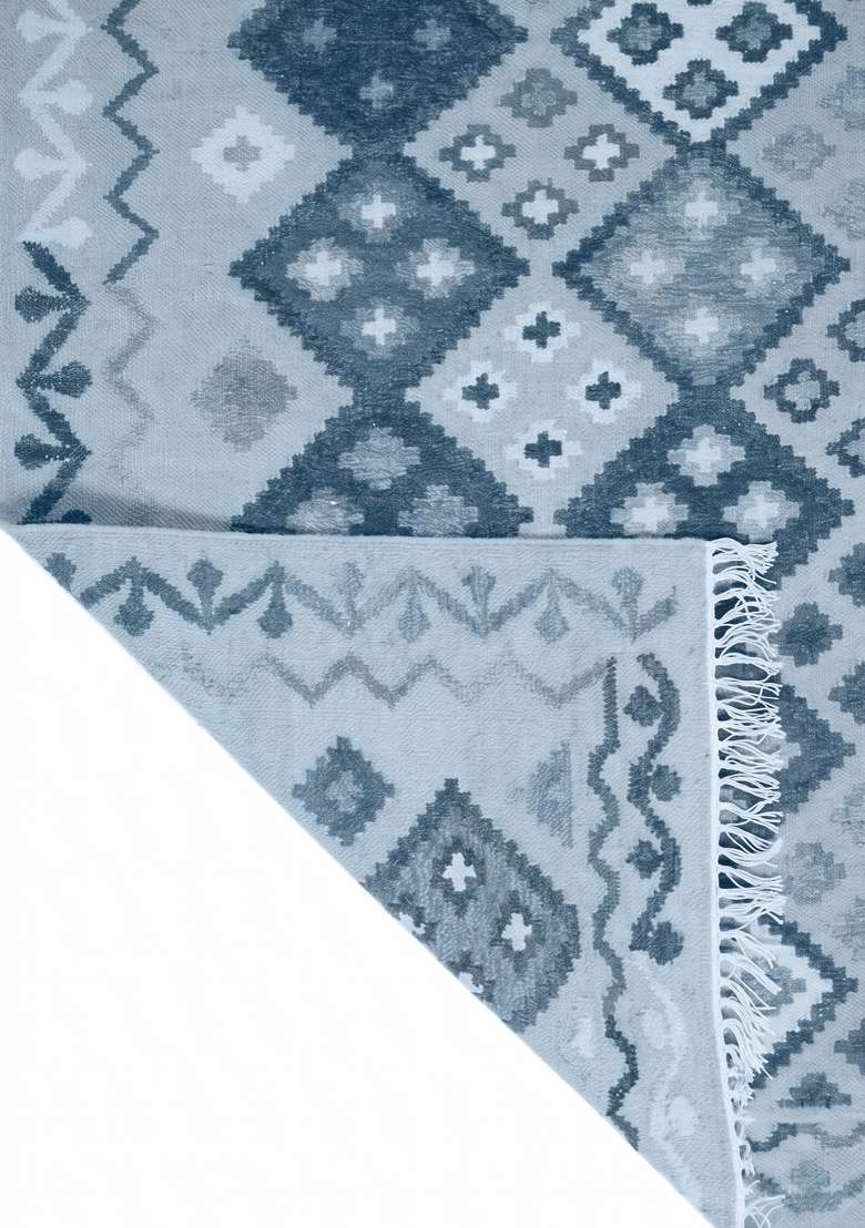 Saffron Rugs Handmade Wool Dhurrie Flat Weave Rectangular Rug – Light Blue Bohemian Geometric Kilim Style Carpet for Living Room - Indya