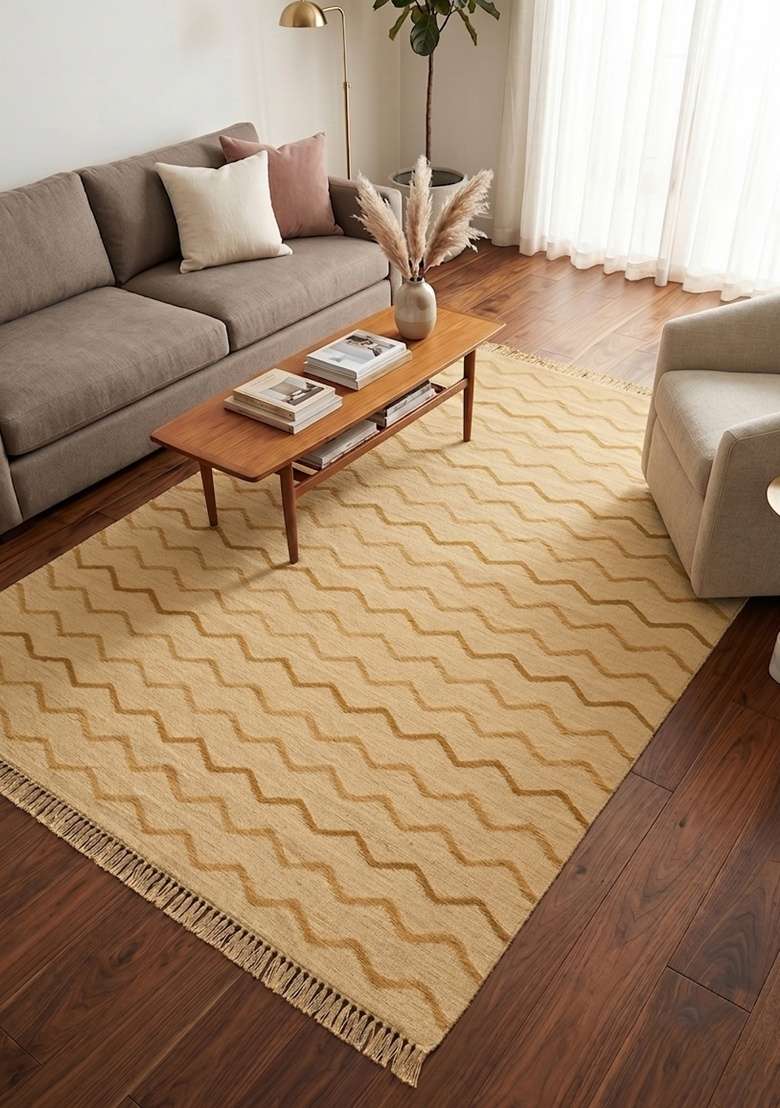 Saffron Rugs Handmade Wool Dhurrie Flat Weave Rectangular Rug – Golden Beige Bohemian Chevron Kilim Style Carpet for Living Room - Indya