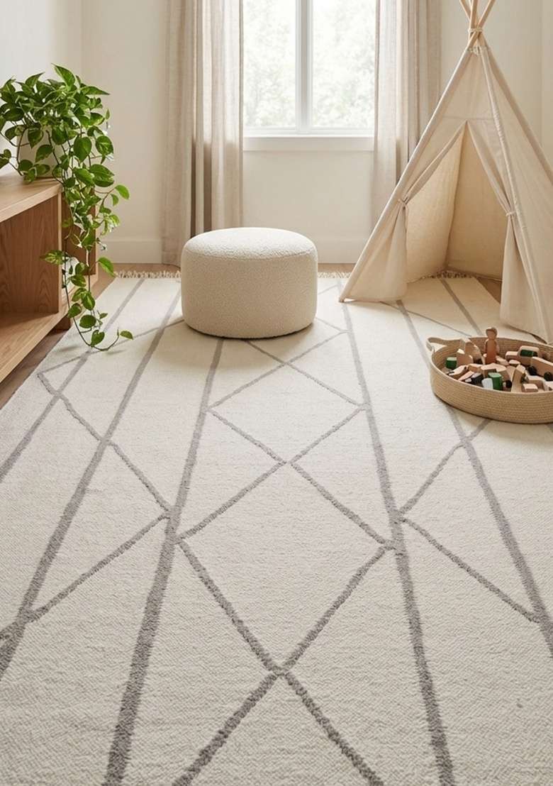 Saffron Rugs Handmade Wool Dhurrie Flat Weave Rectangular Rug – Ivory Moroccan Geometric Kilim Style Carpet for Living Room - Indya