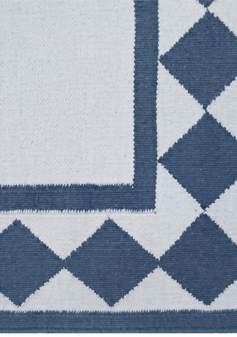 Saffron Rugs Flat Woven Steel Blue Checkered Coastal Rectangular Wool Area Rug - Indya