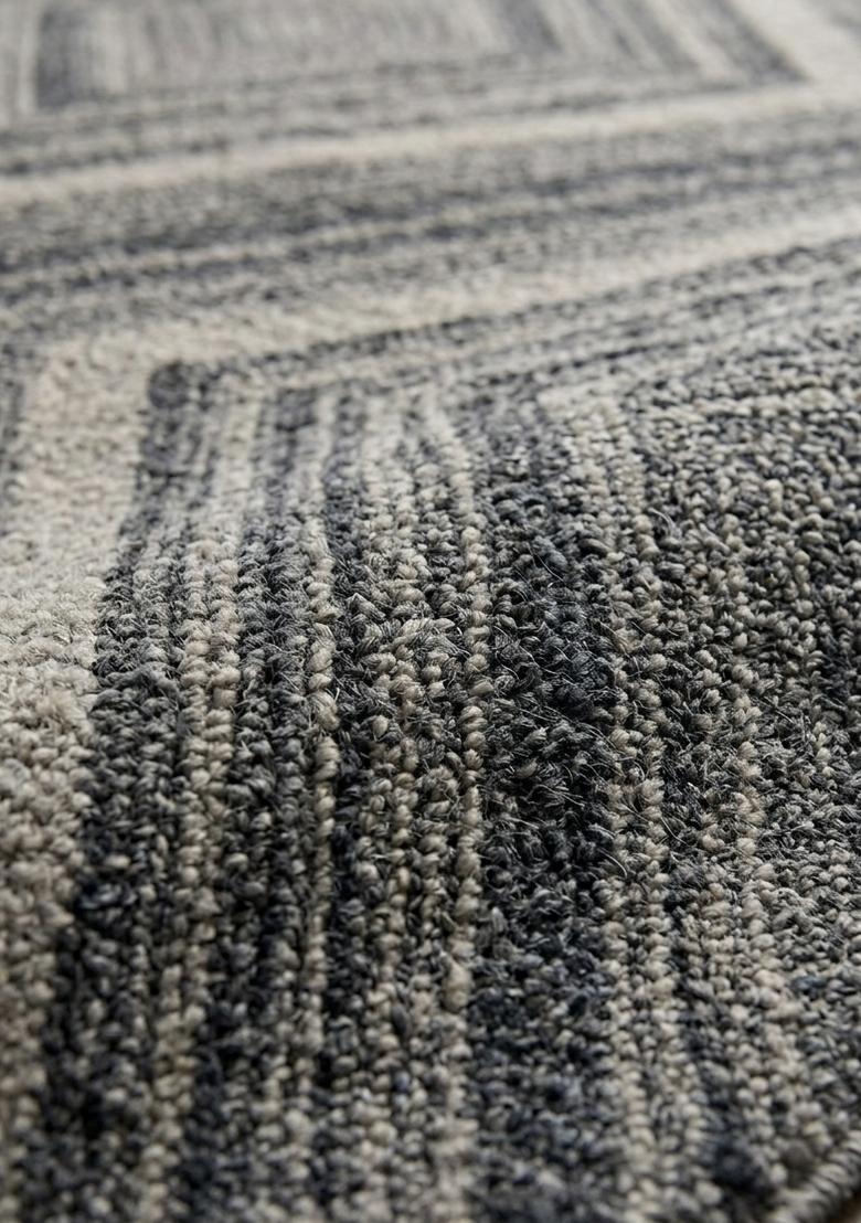 Saffron Rugs Hand Tufted Charcoal Grey Geometric Modern Rectangular Wool Area Rug - Indya