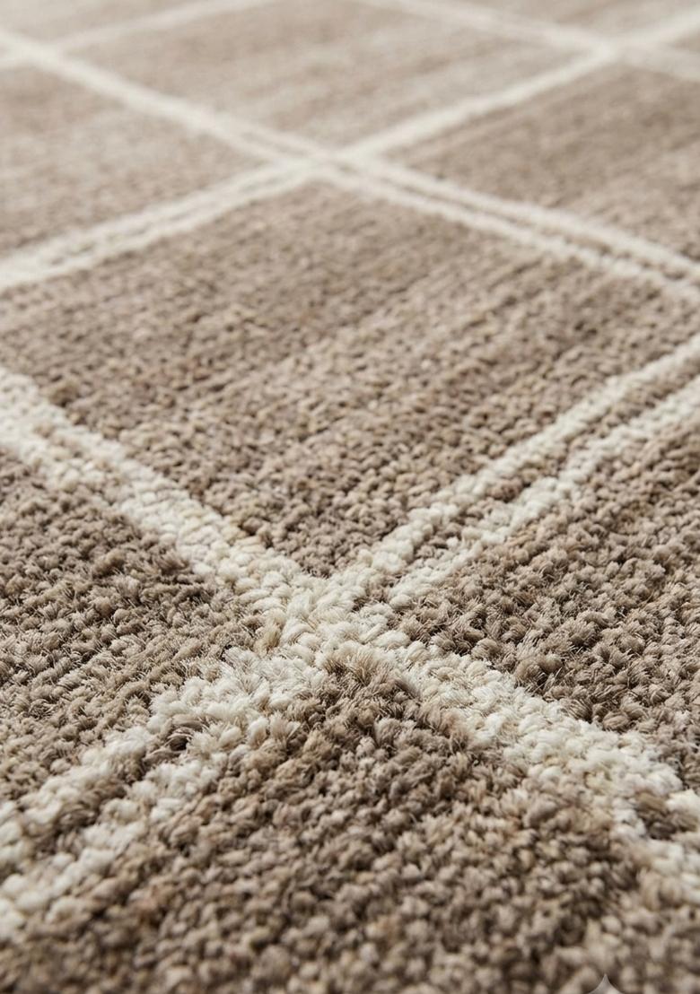 Saffron Rugs Hand Tufted Warm Taupe Checkered Transitional Rectangular Wool Area Rug - Indya