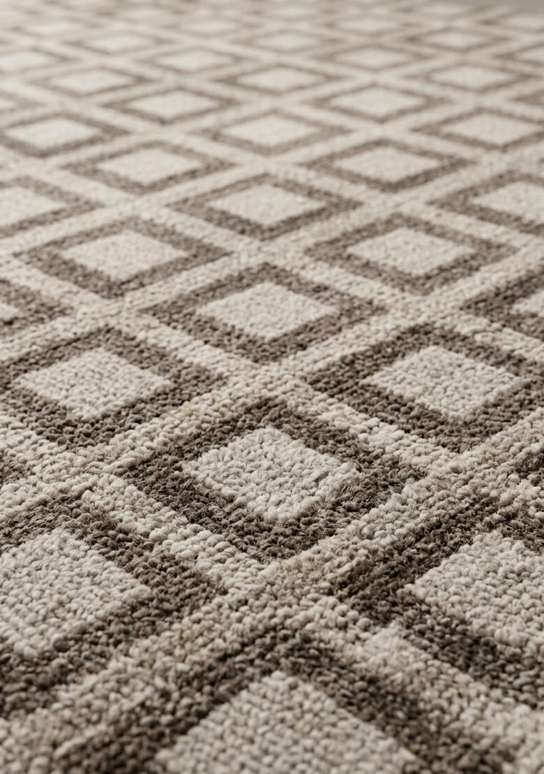 Saffron Rugs Hand Tufted Beige Grey Geometric Transitional Rectangular Wool Area Rug - Indya