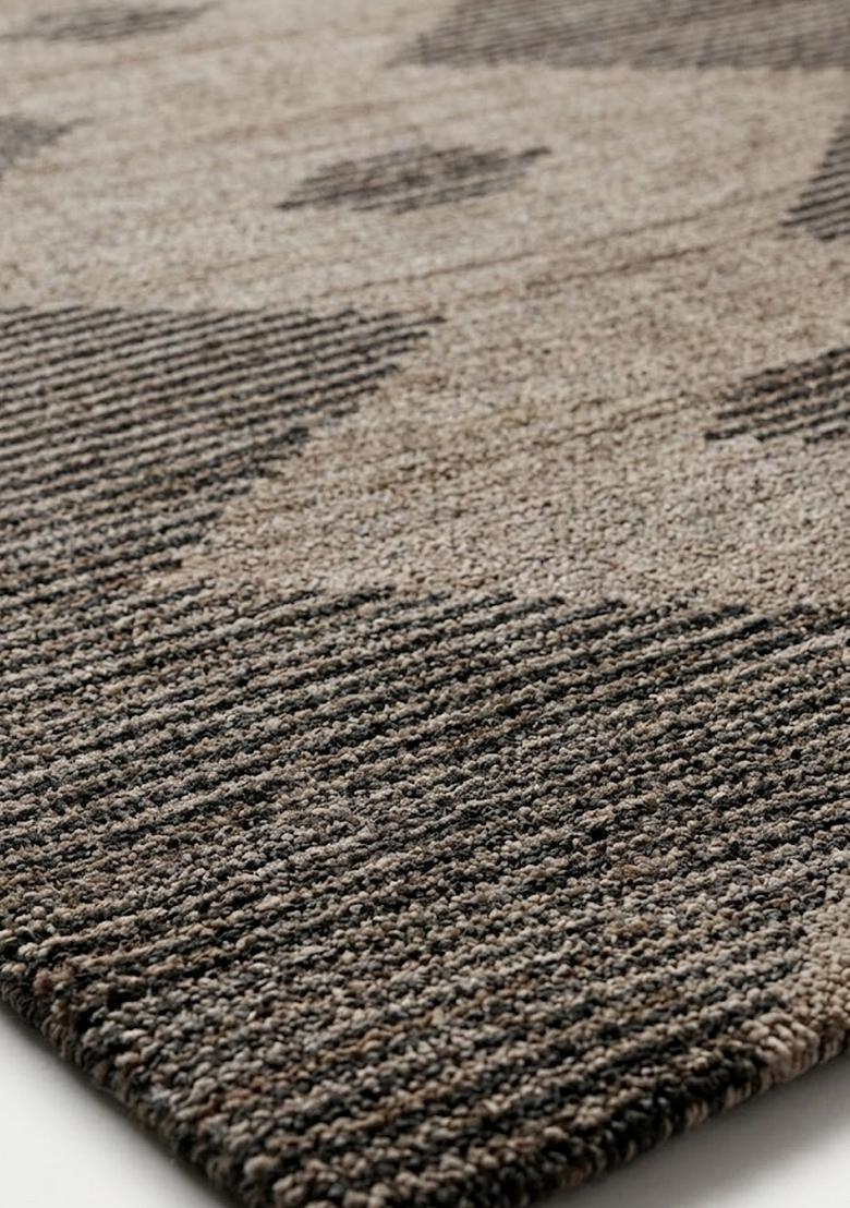Saffron Rugs Hand Tufted Grey Charcoal Geometric Contemporary Rectangular Wool Area Rug - Indya