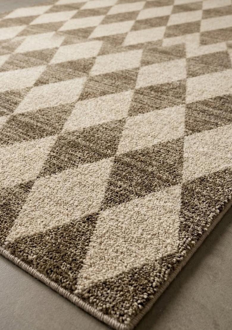 Saffron Rugs Hand Tufted Beige Argyle Transitional Rectangular Wool Area Rug - Indya