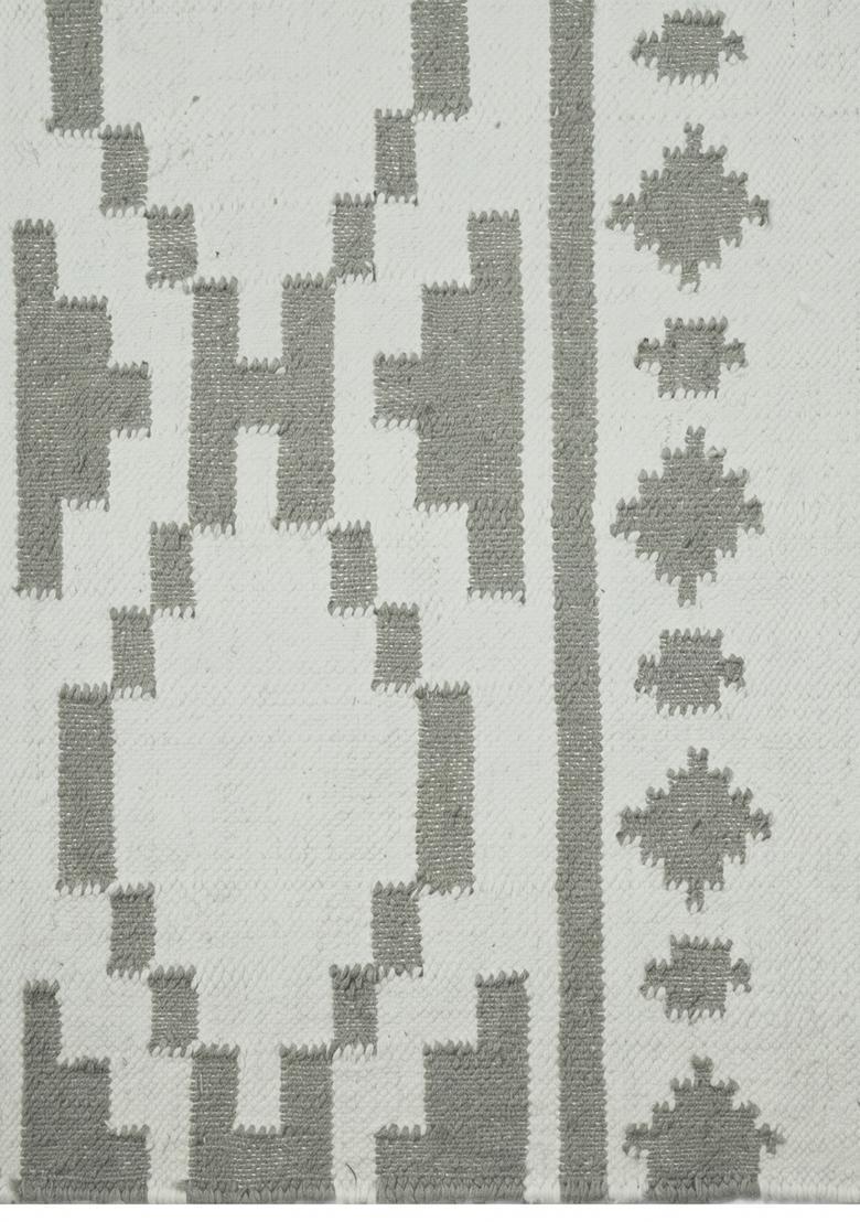 Saffron Rugs Flat Woven Sage Green  Bohemian Rectangular Wool Area Rug - Indya