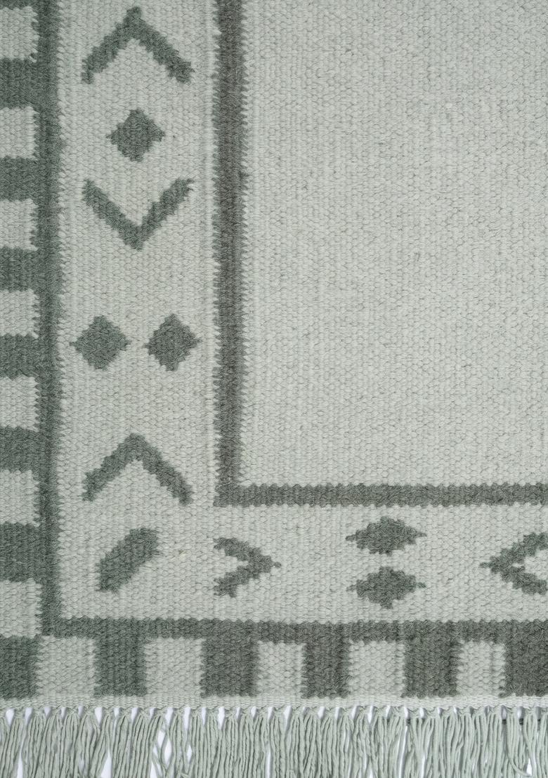 Saffron Rugs Flat Woven Sage Green Geometric Bohemian Rectangular Wool Area Rug - Indya