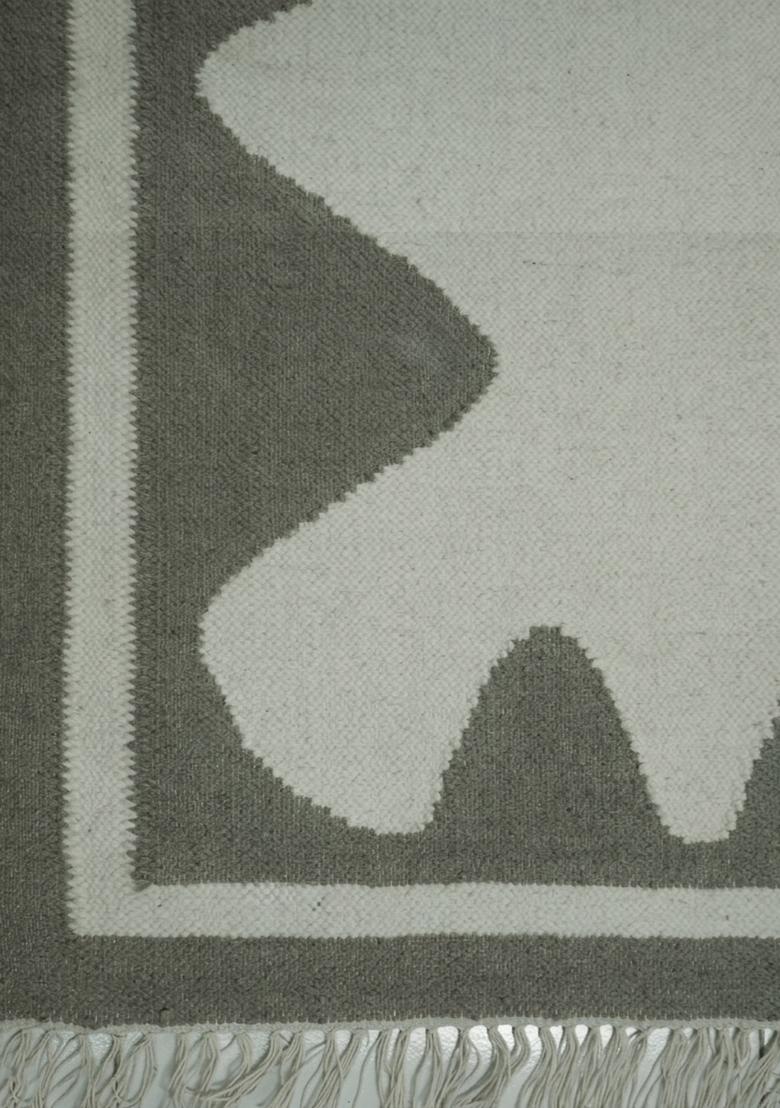 Saffron Rugs Flat Woven Sage Green Geometric Bohemian Rectangular Wool Area Rug - Indya