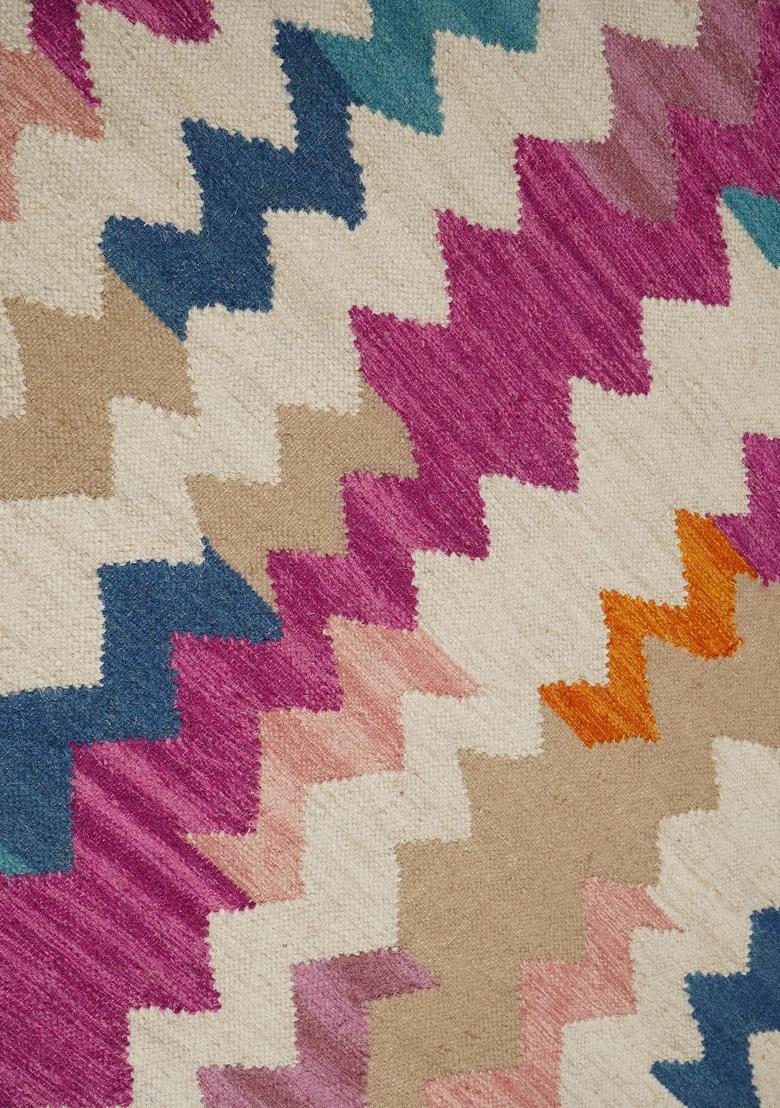Saffron Rugs Flat Woven Multicolor Chevron Bohemian Rectangular Wool Area Rug - Indya