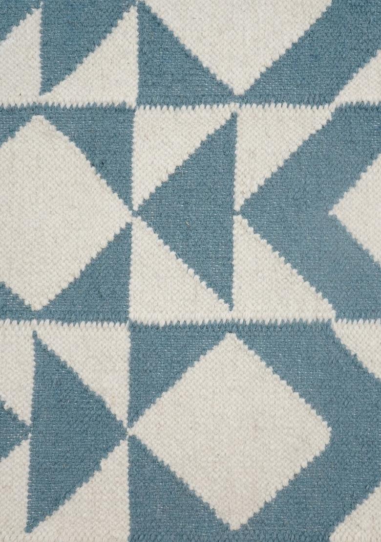 Saffron Rugs Flat Woven Blue and Cream Geometric Bohemian Rectangular Wool Area Rug - Indya