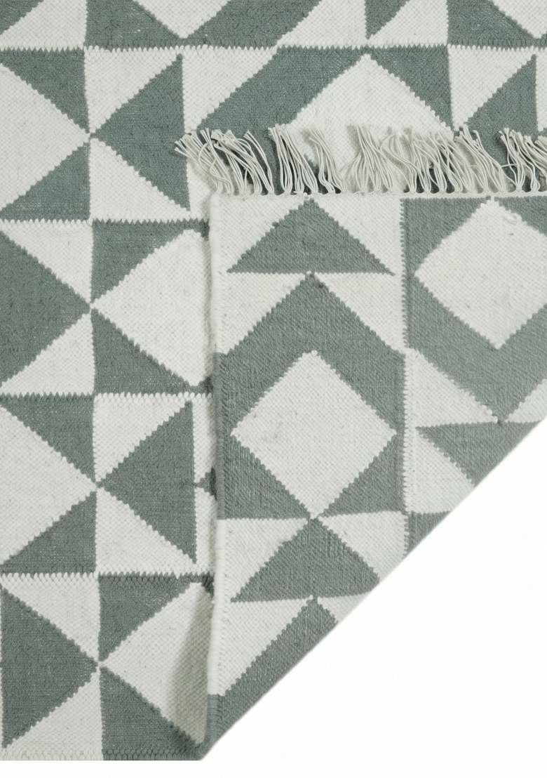 Saffron Rugs Handmade Wool Dhurrie Flat Weave Rectangular Rug | Sage Green | Bohemian Geometric Kilim Style Carpet for Living Room - Indya