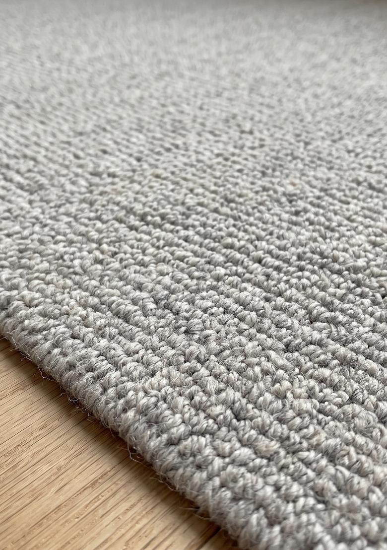 Saffron Rugs Hand Tufted Light Grey Solid Scandinavian Rectangular Wool Area Rug - Indya