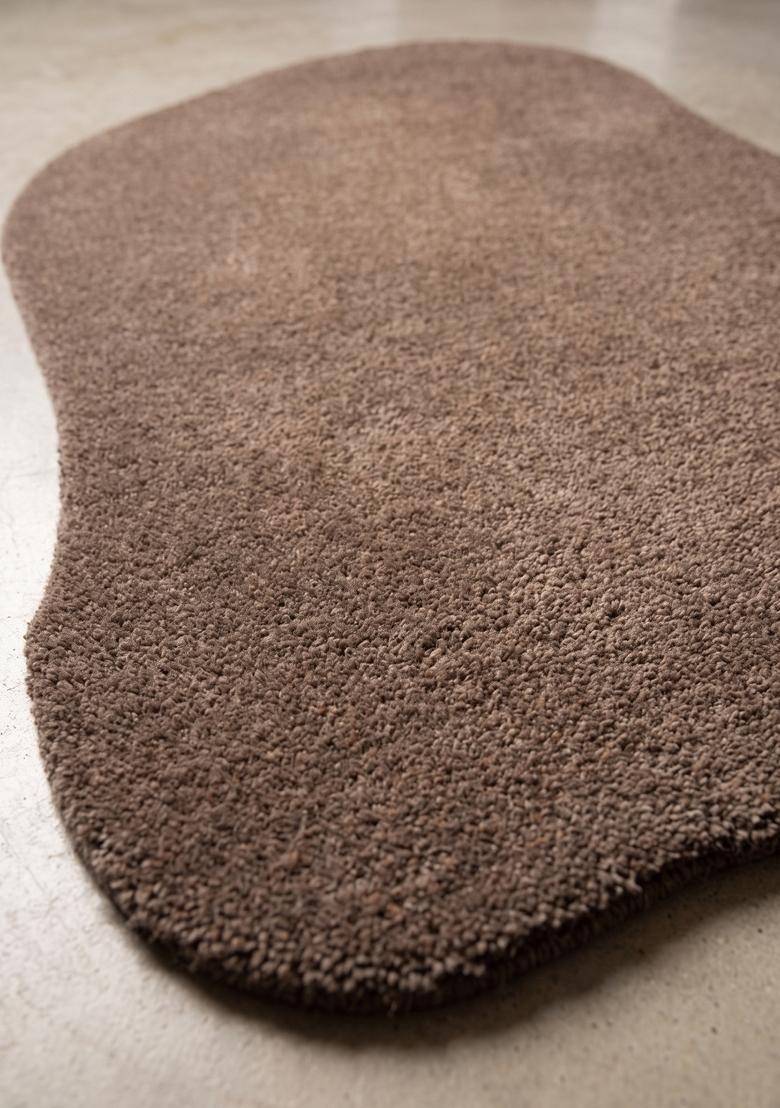 Saffron Rugs Hand Tufted Dark Brown Solid Modern Oblong Wool Area Rug - Indya