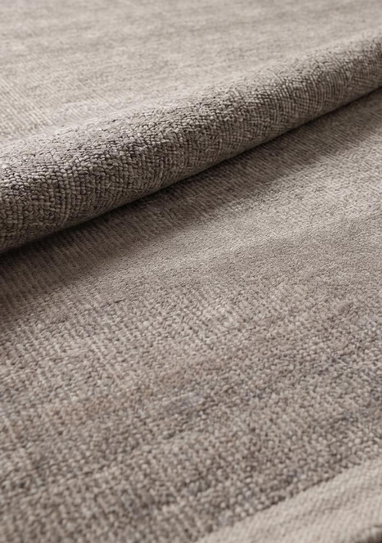 Saffron Rugs Hand Tufted Cream Solid Contemporary Rectangular Wool Area Rug - Indya