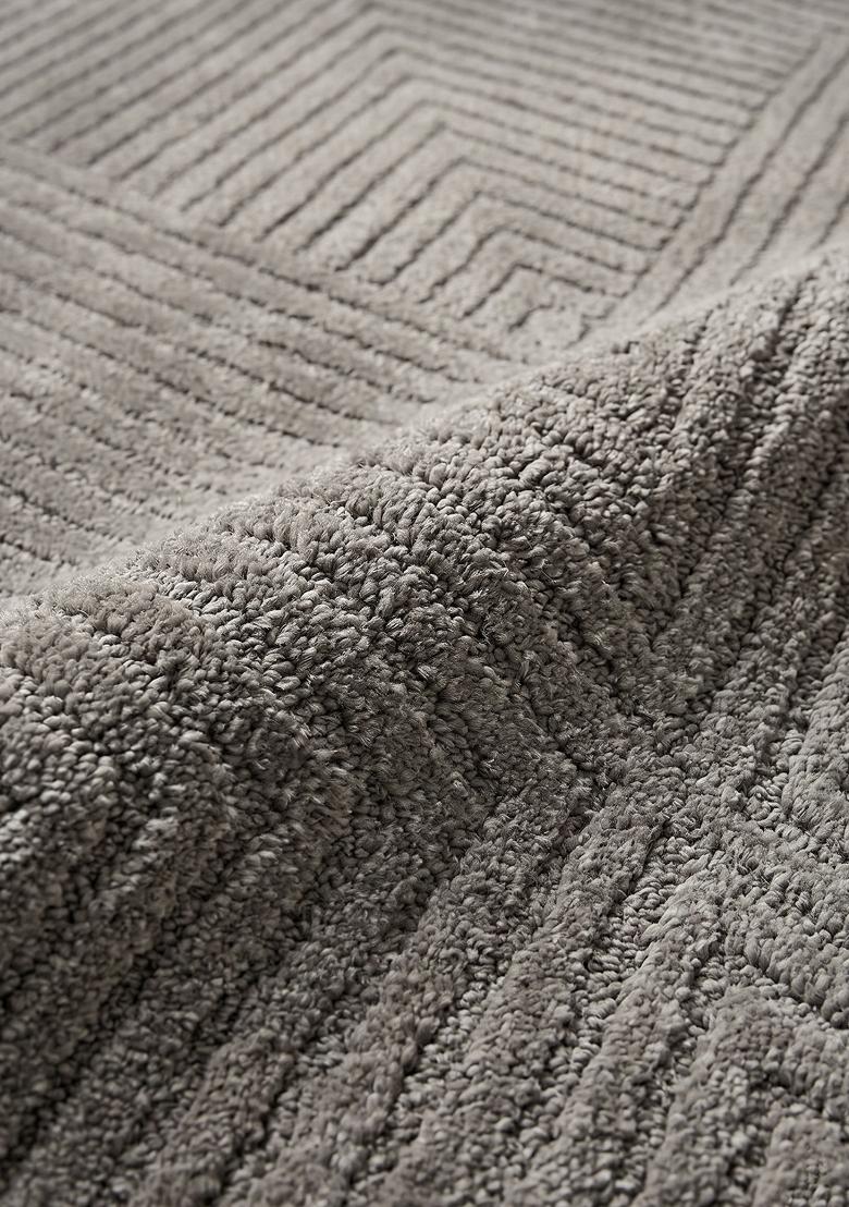 Saffron Rugs Hand Tufted Grey Geometric Contemporary Rectangular Wool Area Rug - Indya