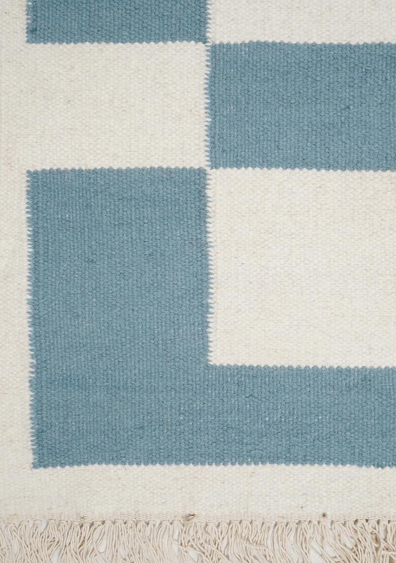 Saffron Rugs Flat Woven Blue and Ivory Checkered Contemporary Rectangular Wool Area Rug - Indya