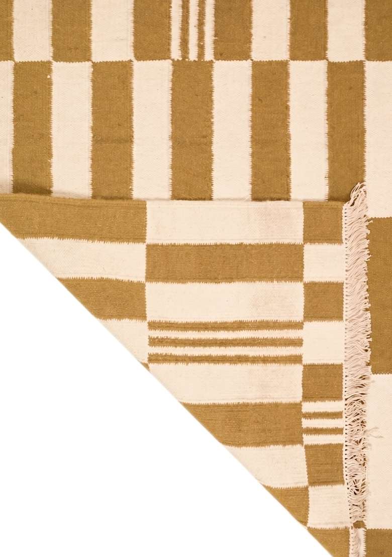 Saffron Rugs Handmade Wool Dhurrie Flat Weave Rectangular Rug – Mustard Yellow Contemporary Checkered Kilim Style Carpet for Living Room, Made in India - Indya
