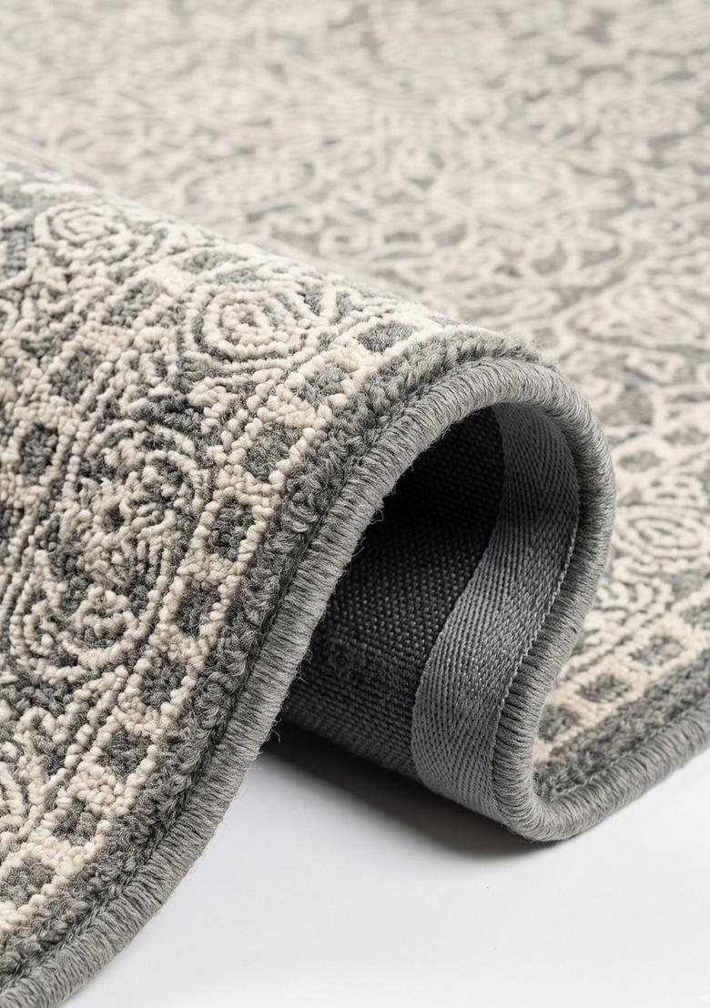 Saffron Rugs Hand Tufted Grey Floral Classic Rectangular Wool Area Rug - Indya