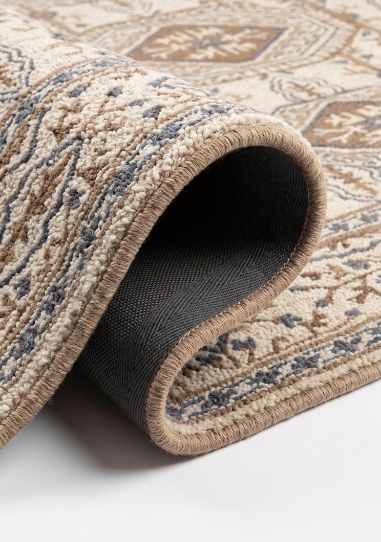 Saffron Rugs Hand Tufted Ivory Beige Floral Classic Rectangular Wool Area Rug - Indya
