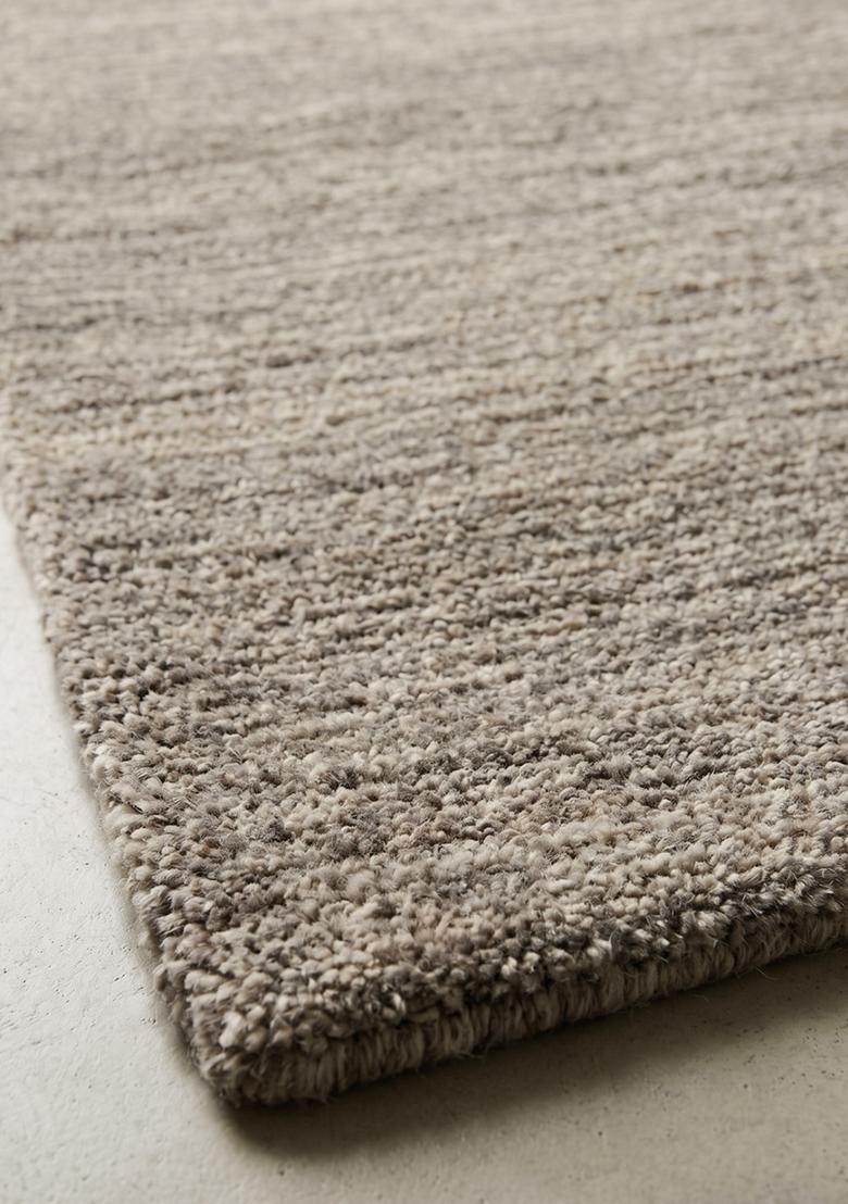 Saffron Rugs Hand Tufted Grey Solid  Oblong Wool Area Rug - Indya
