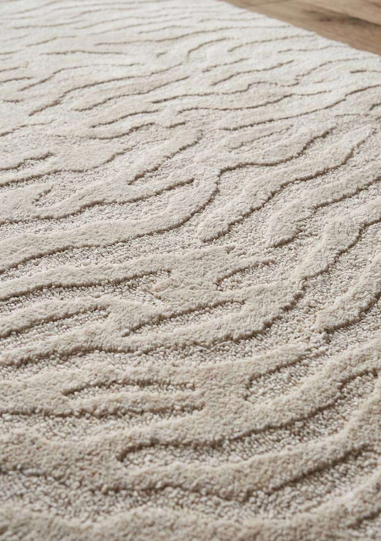 Saffron Rugs Hand-Tufted 100% Wool Area Rug | Cream Rectangular Rug | Cotton Backing | Contemporary Swirls Carpet for Living Room - Indya