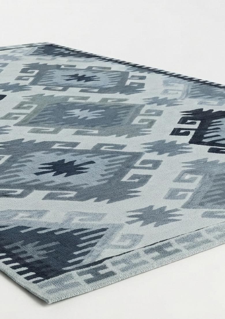 Saffron Rugs Hand Tufted Light Blue Grey Geometric  Rectangular Wool Area Rug - Indya